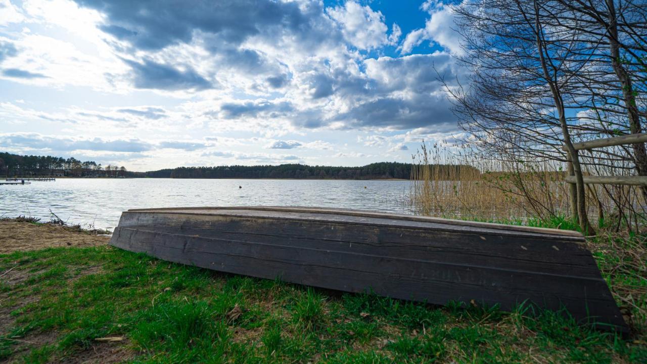 Sloneczny Domek Borsk Nr 2 I 15 - Nad Samym Jeziorem W Pierwszej Linii Exterior foto
